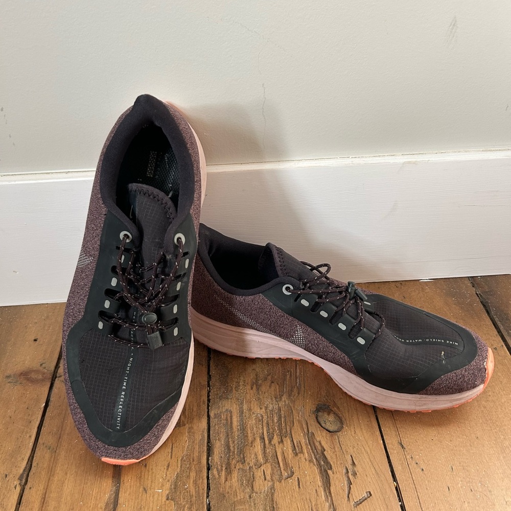 Nike Run Pegasus 35 — women’s size 8 in excellent condition